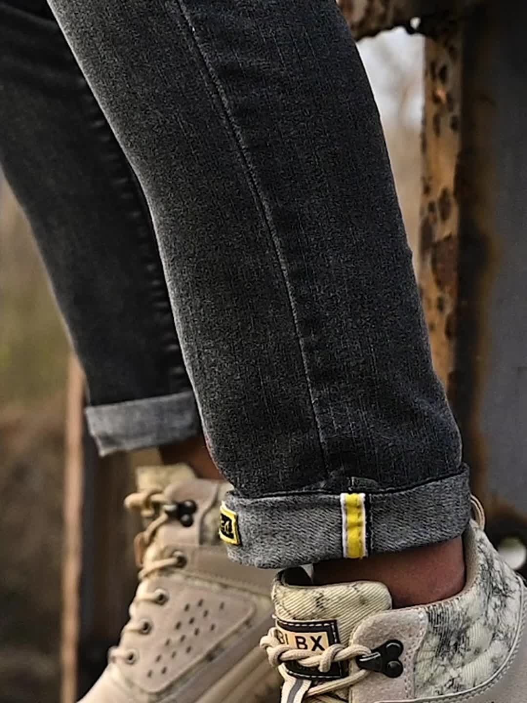 Steel Toe Work Shoes - Ultra-Protective, Piercing-Resistant, Puncture-Proof, and Anti-Skid with Advanced Breathability and Lightweight Design - Mens High-Top Safety Shoes for Heavy-Duty Work Environments