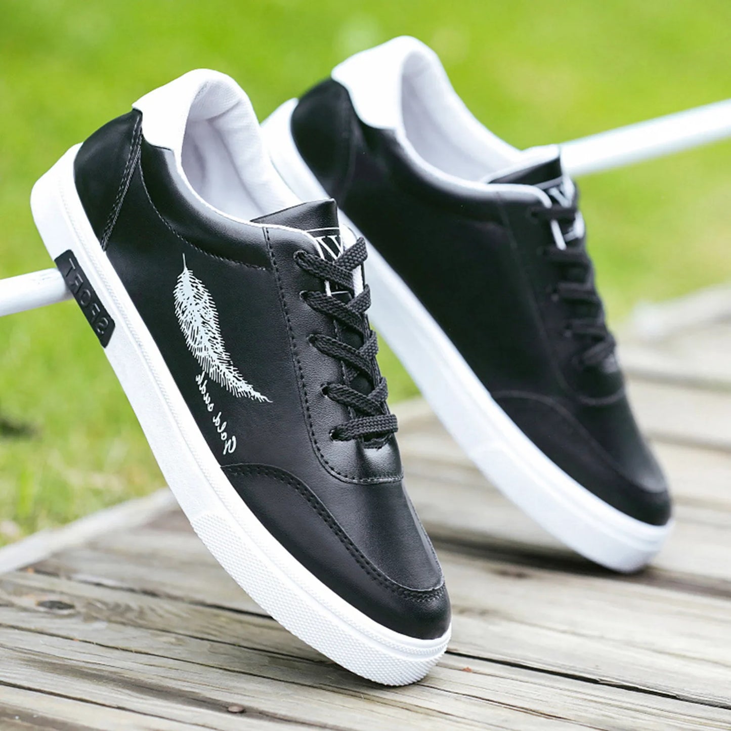 Sneakers Shoes For Men Women Casual Breathable Mesh Fabric Sports Trainer Warm Non-Slip Shoes Thick Sole Platform Mens Sneakers