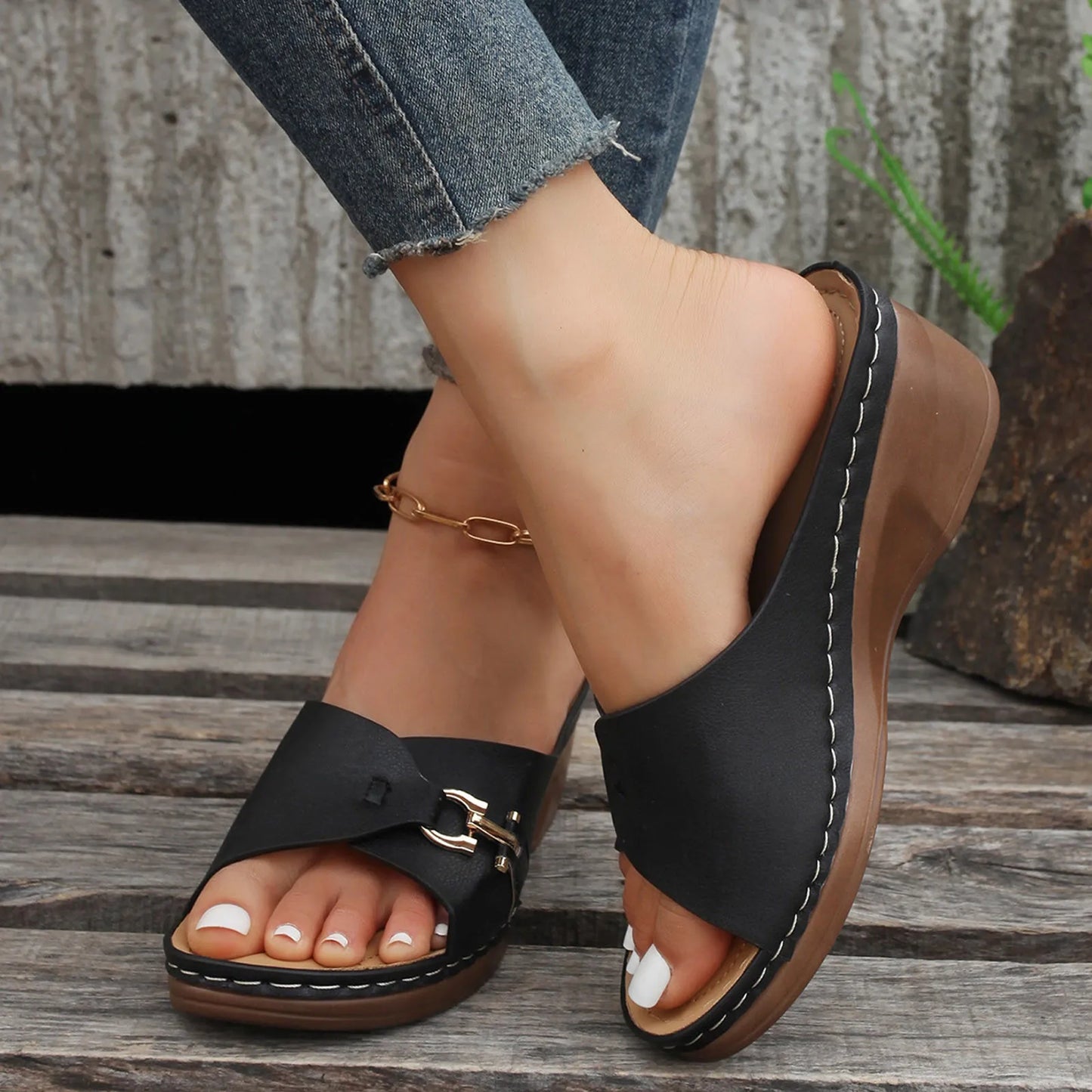 New Women Summer Flip Flops Solid Slip On Casual Open Toe Wedges Sandals and Slippers Comfortable Beach Shoes Sandals for Women
