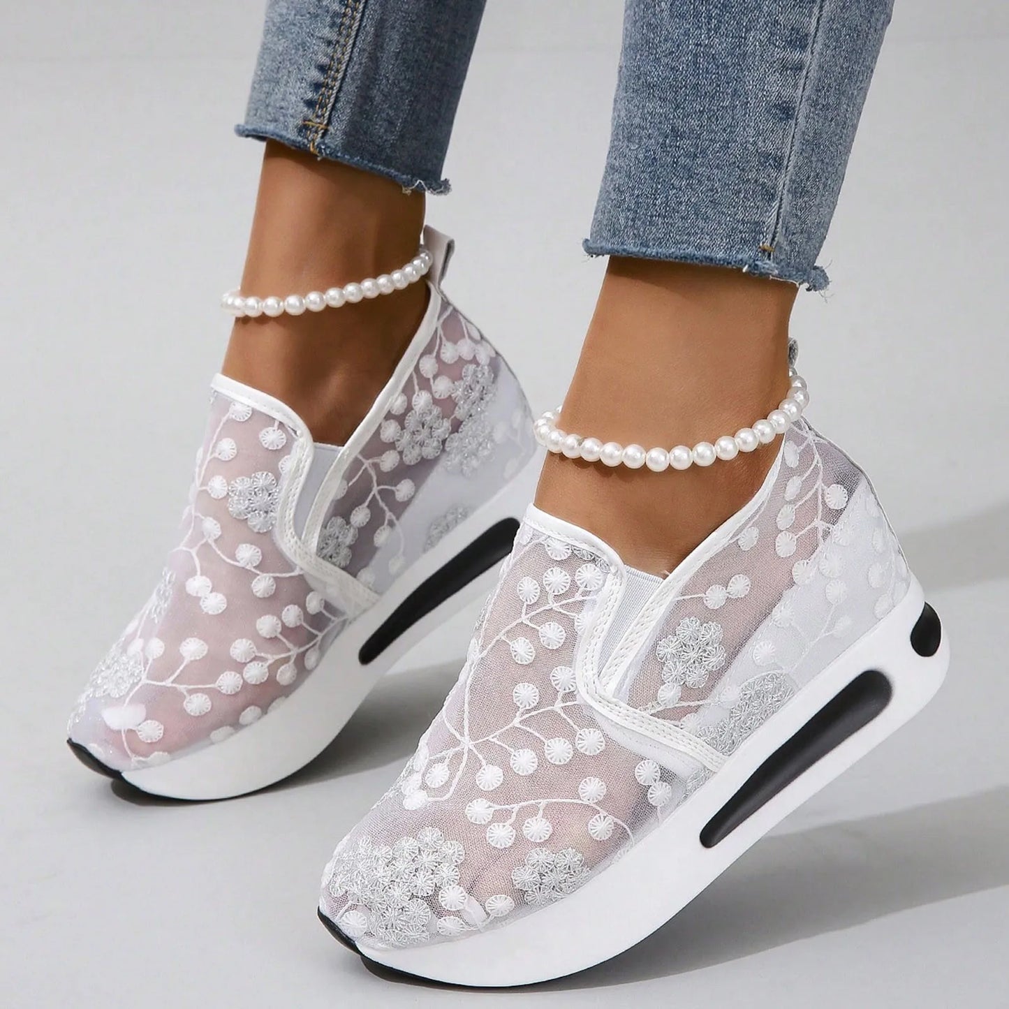 Ladies Breathable Lace Mesh Platform Shoes Woman Flower Embroidery Round Head Thick Bottom Shoes Female Sneakers Zapatos
