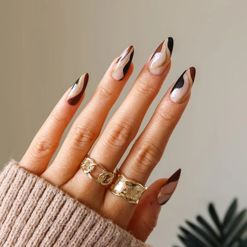 24Pcs Simple Green French False Nails Short Almond Fake Nails with Wave Line Design Wearable Round Head Press on Nail Tips