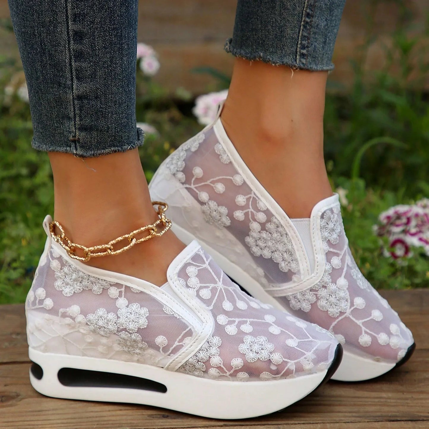 Ladies Breathable Lace Mesh Platform Shoes Woman Flower Embroidery Round Head Thick Bottom Shoes Female Sneakers Zapatos