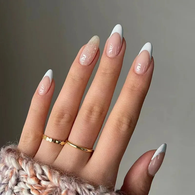 24Pcs Simple Green French False Nails Short Almond Fake Nails with Wave Line Design Wearable Round Head Press on Nail Tips