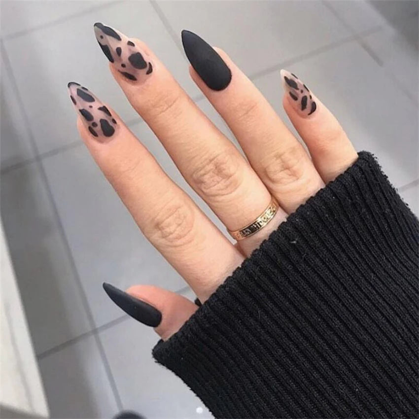 24Pcs/Set Medium Long Oval Acrylic Press on Nails Artificial Full Cover Wearing False Nails Black Gradient Almond Fake Nails Art