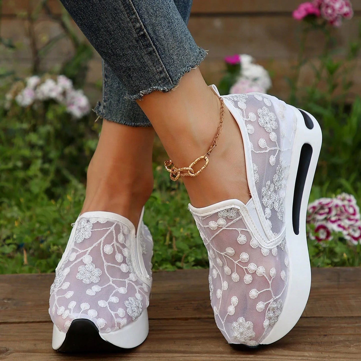 Ladies Breathable Lace Mesh Platform Shoes Woman Flower Embroidery Round Head Thick Bottom Shoes Female Sneakers Zapatos