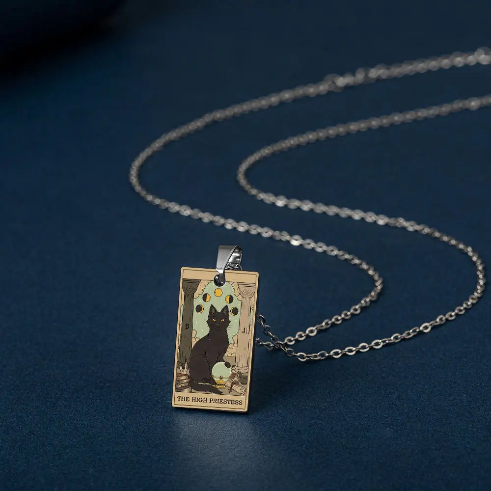 Weite Da Alcana Tarot Card Pendant Necklace Fashion Cartoon Cute Cat Tarot Card Clavicle Necklace Statement Jewelry Accessories